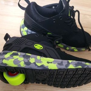 Heelys Rollerblade shoes size 1